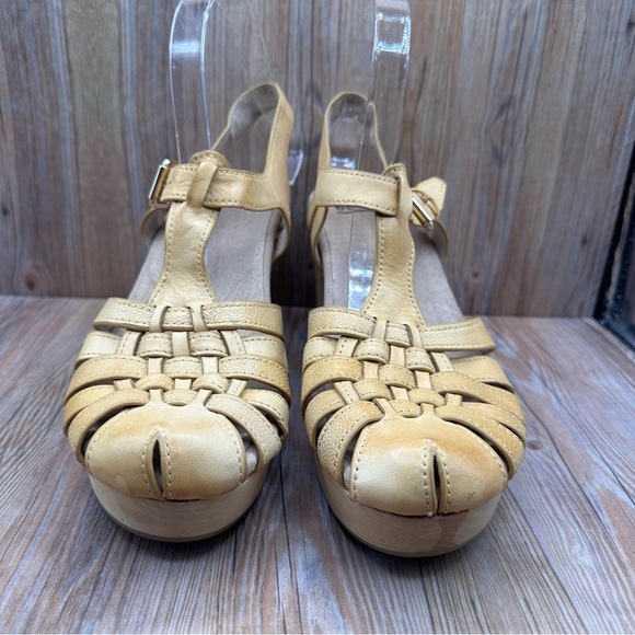 Earth Origins Oak Cerris Platform Block Heel Amber Yellow Sandals Size 10 - Picture 2 of 9